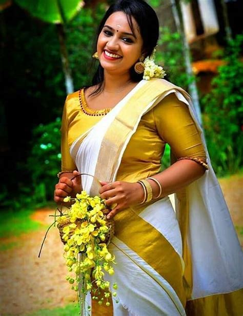 Kerala Saree Set Saree Set Mundu Kerala Kasavu Saree Buy Lehenga Choli Online