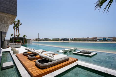 In Pics Dubai Now Has Its Very Own Billionaires Row On Palm Jumeirah