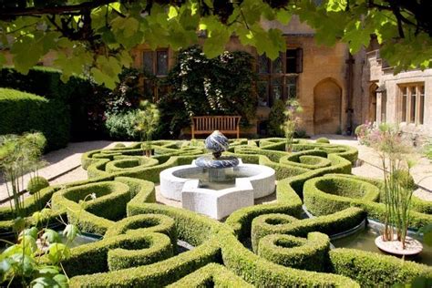 The complete book of topiary shows how they create the designs in the ground. Knot Garden at Sudeley Castle | Formal garden design, Formal gardens, Garden design