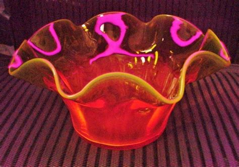 Blenko Vintage Opalescent Glass Vase Bowl Glows Fluorescent Orange In Blacklight Glass Vase