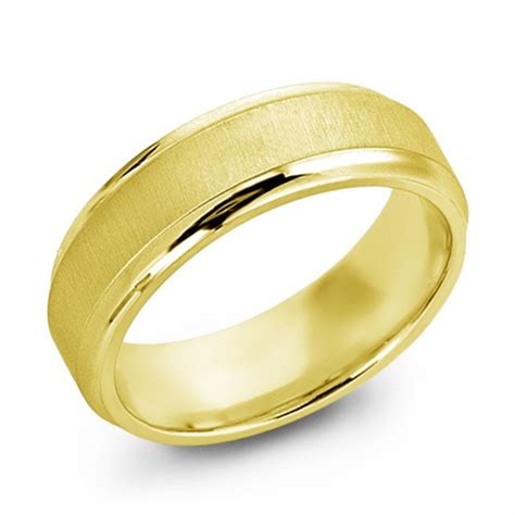 Mens Dual Finish Wedding Band In 14k Yellow Gold