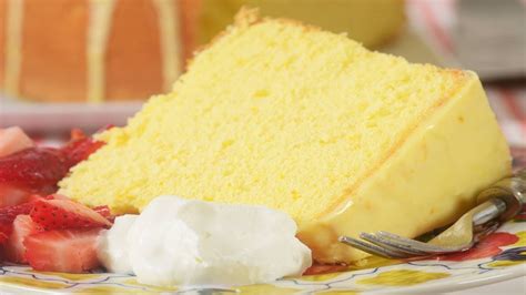 December 24, 2008 by felix 84 comments. Trinidad Fruit Sponge Cake Recipe - Trinidad Sponge Cake ...