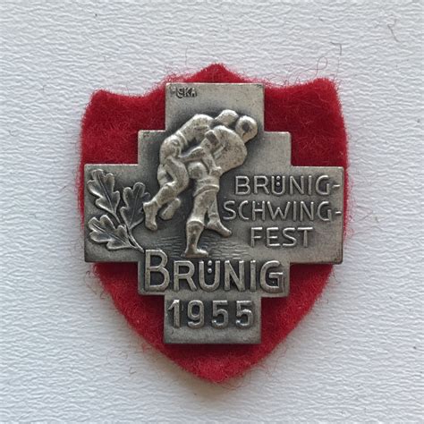 Am stoos geht's richtig los. Brünigschwinget - Festabzeichen 1953-64