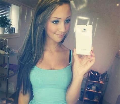 Gorgeous Teen Selfie Sexy Selfiesself Shot 1 Pinterest