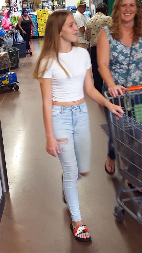 Candid Teen Shopping Mom Best Porn Pics Free XXX Images And Hot Sex