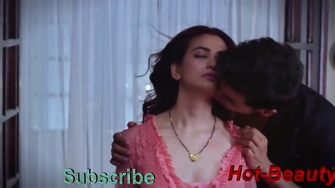 Kriti Kharbanda Hot Scane Hot Kissing Sadhi Me Jarur Aana Hot Kissing Scane Youtube