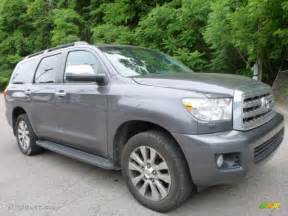2012 Magnetic Gray Metallic Toyota Sequoia Limited 4wd 104440126