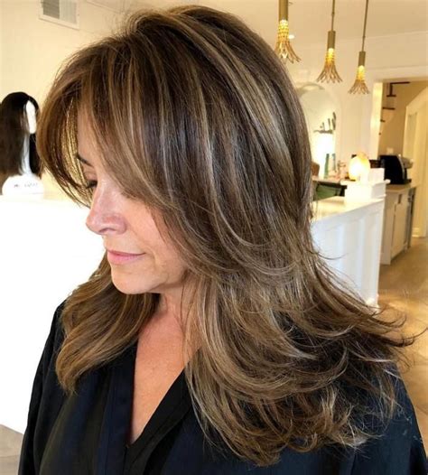 Ever wonder about the best hairstyles for women over 40? 20 Best Hair Colors to Look Younger Instantly | Youthful ...