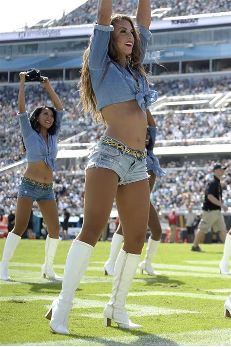 A place to post you college and pro cheerleaders. Jacksonville Jaguars, Lovin' the Daisy Dukes... : cheerleaders