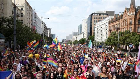 Poland Thousands March In Warsaw For Lgbt Rights Ahead Of Elections Bbc News