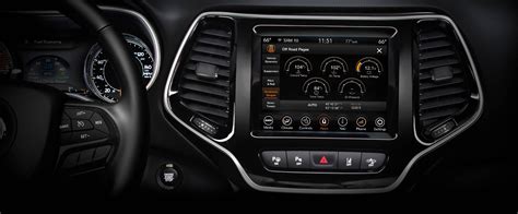 2023 Jeep® Cherokee Technology Uconnect 4c Nav And Siriusxm