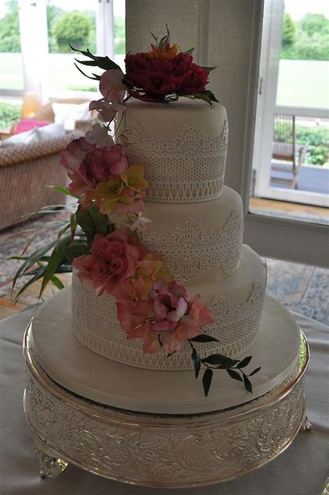 Cascade Wedding Cake Decorated Cake By Joanna Haines Cakesdecor