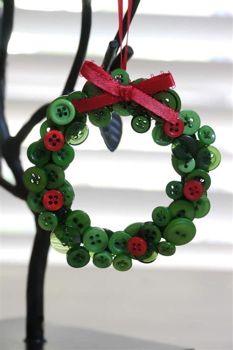 Button Wreath Craft Red Ted Art S Blog