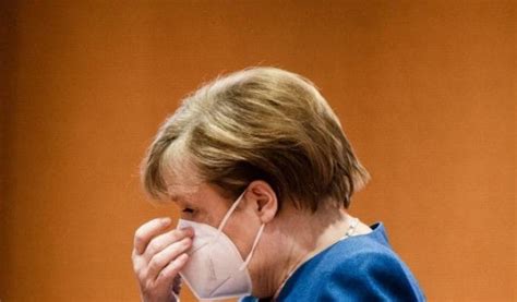 Il Timore Di Angela Merkel Il Vecchio Virus Sparirà Ma La Variante