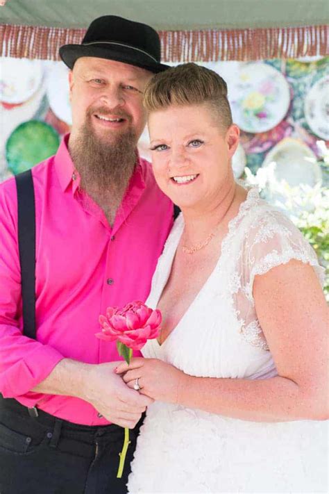 Pink To Make The Boys Wink An Eclectic Las Vegas Elopement 13