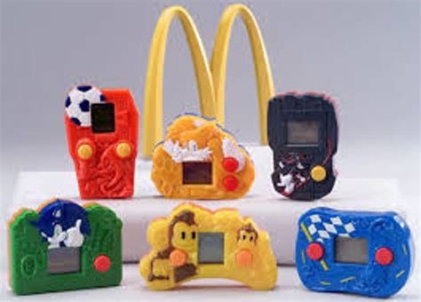 12 Mcdonald S Toys From The 2000s All Happy Meal Lovers Had