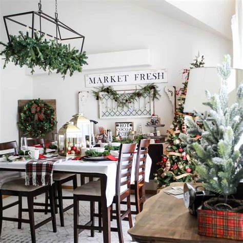 Lantern Centerpieces on Dining Table - Soul & Lane