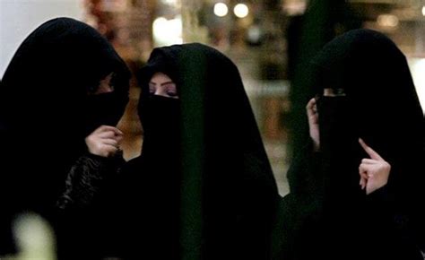Muslim Girls Gone Wild In Kuwait Women Arrested For Being Naked