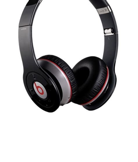 Beats has taken the same headphone that so many people know and love and improved its battery life dramatically, but the price is still too high. Beats Over Ear Wired With Mic Headphones/Earphones - Buy ...