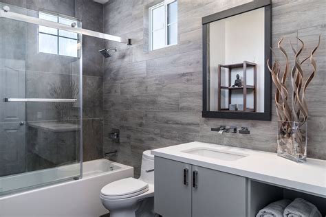 Small Full Bathroom Remodel Ideas 2022