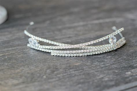 Swarovski Crystal Modern Bridal Tiara Bridal Headband Rhinestone