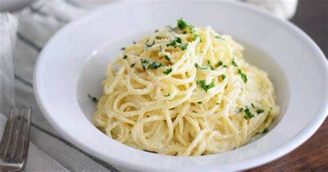 Италианско изкушение: Спагети със сирене бри | Dama.bg - Любимият сайт на всяка дама