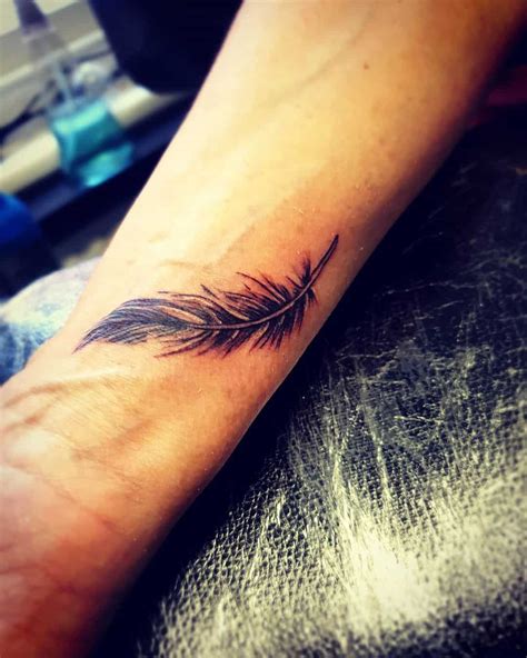 50 Small Wrist Tattoo Ideas Get Inspiration For Your Next Tattoo