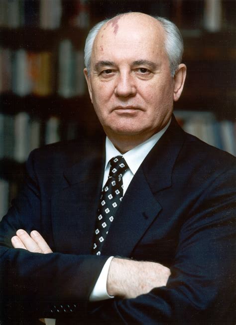 Ce communiste, à la tête de l'etat de 1985 à 1991, se lança dans une politique de réformes. Michail Gorbatschow - Bilder, News, Infos aus dem Web