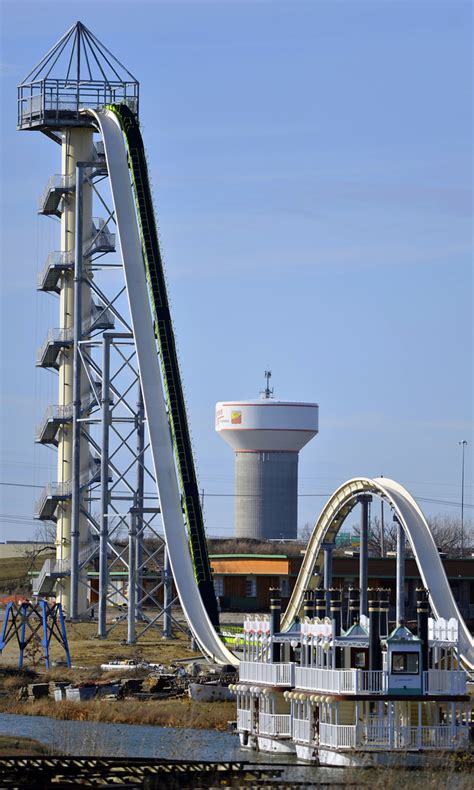 Video Shows What Its Like To Ride Worlds Tallest Water Slide The