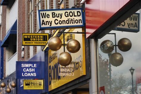 Government Shutdown Has Some Employees Turning To Pawn Shops For Cash
