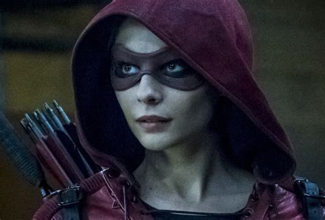 ‘arrow Star Willa Holland Leaving Role Of Thea — Find Out Why Tvline
