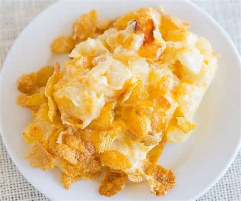 Potato (dry), seasoning [modified food starch, dried onion, whey, lactose, dried green and red bell pepper, corn syrup solids. Cheesy Potato Casserole with Corn Flake Topping | Brown Eyed Baker