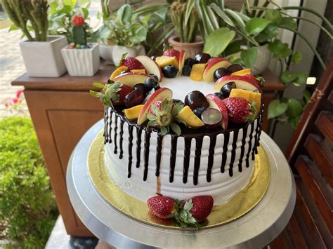 Best Fresh Fruit Cake In Kochi Order Online