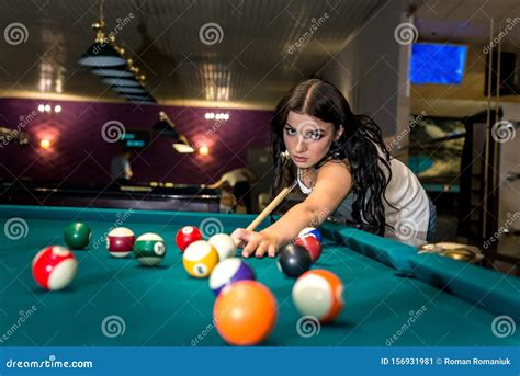 Beautiful Brunette Woman Concentrated On Billiard Game Stock Image Image Of Billiard Person