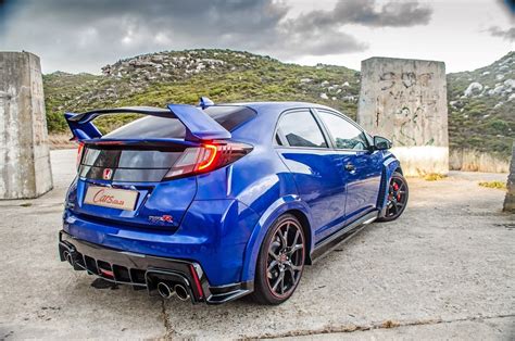 With three spine tingling driving modes: Honda Civic Type-R (2016) Review - Cars.co.za
