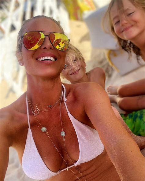 Simona Krainova Sexy Milf In Tiny Bikini 25 Photos The Fappening