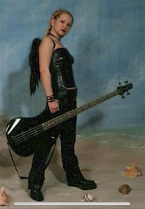 Rayna Ross Influential Bassist Of Coal Chamber