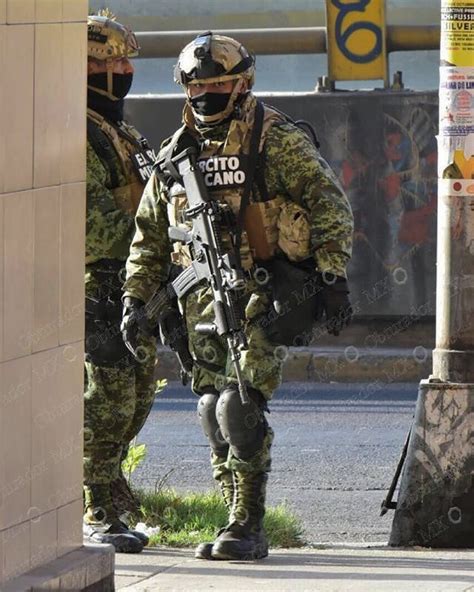 Mexican Army Special Reaction Force Fer Operators Carrying Out A High