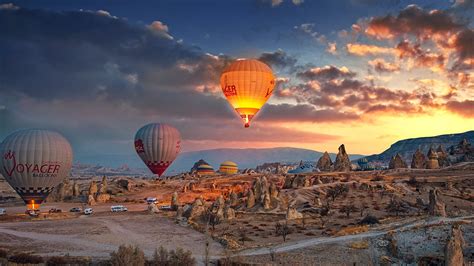 Hot Air Balloon Festivals Around The World