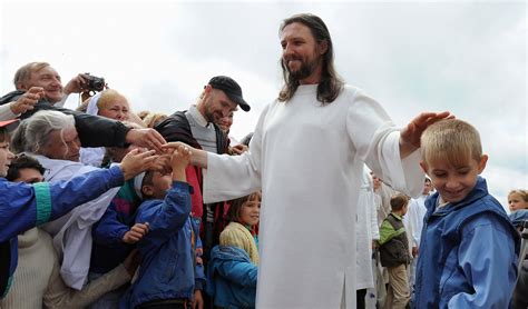 Cult Leader Who Claims Hes The Reincarnation Of Jesus Arrested In