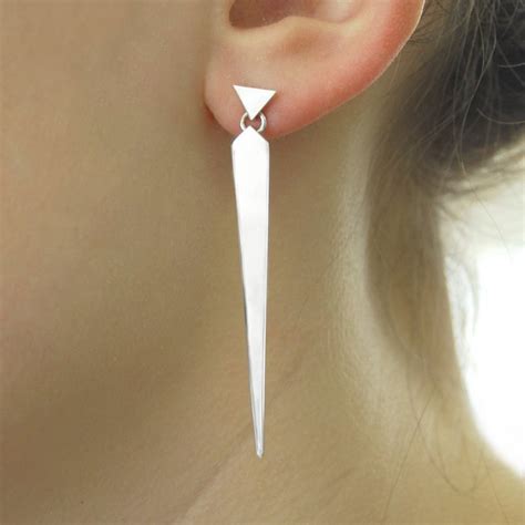 Minimalist Geometric Earrings That Create A Beautiful Illusion When You