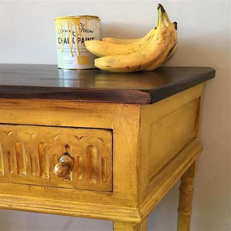 Chalk Paint® In English Yellow Aged And Protected With Dark Chalk Paint