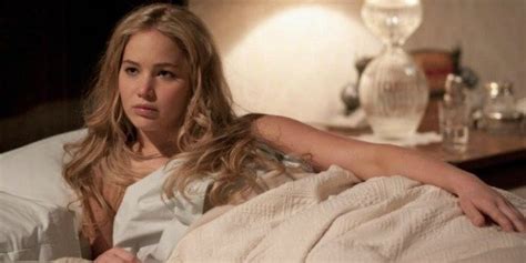 How Jennifer Lawrence Prepared For Her Sex Scene With Chris Pratt