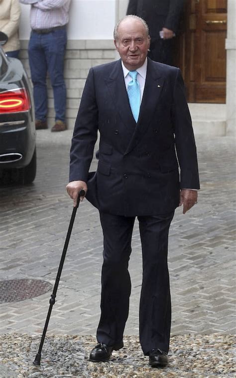 The 8th duke of wellington, arthur valerian wellesley, has died aged 99 at his stratfield saye home in hampshire. Duke of Wellington triumphs in wedding dress battle as ...