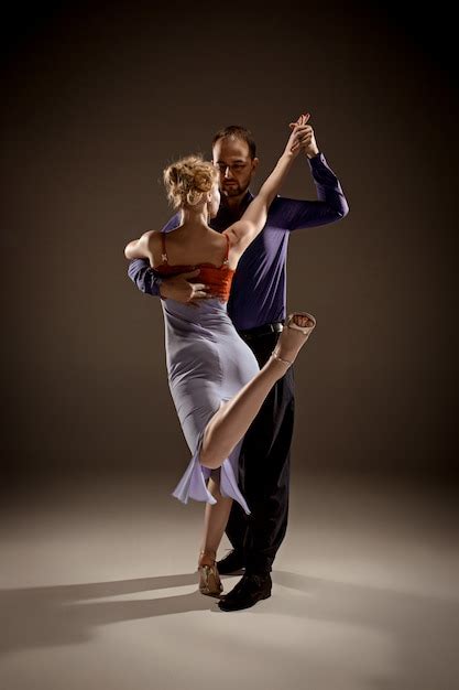 free photo man and woman dancing argentinian tango