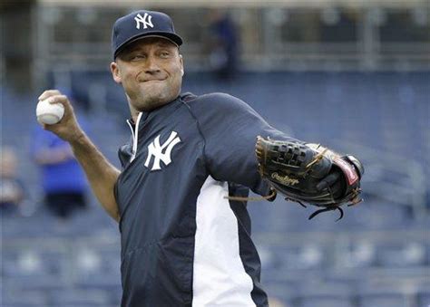 Yankees Derek Jeter Resumes Hitting And Fielding Drills