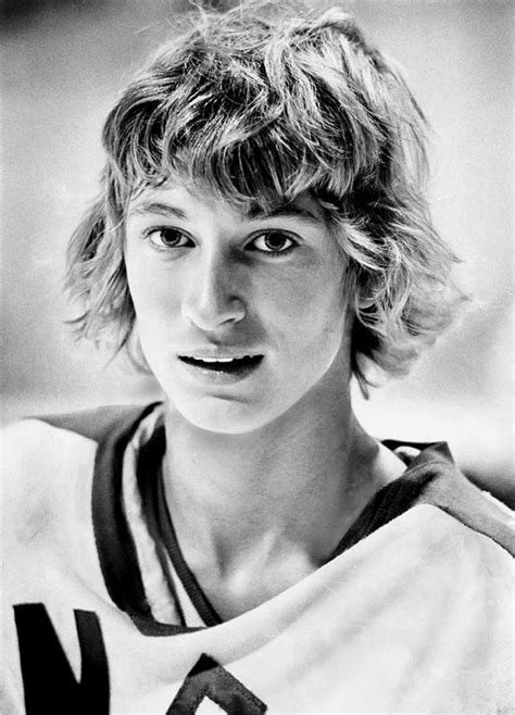 Gretzky is the only nhl player to total over 200 points in one season. Wayne Gretzky | tmarquette31