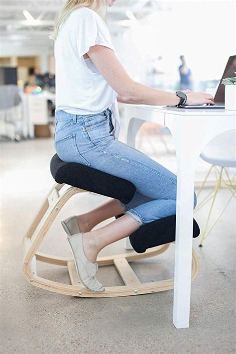 Knowing these things, there are some downsides. Amazon.com: Sleekform Kneeling Chair | Rocking Ergonomic ...