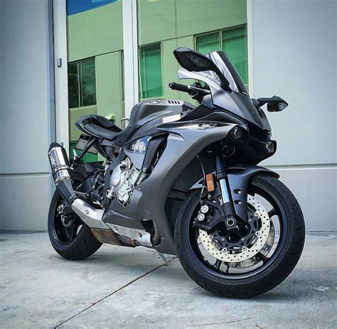The new adventurer sport 2+2 is as comfortable dropping kids off at baseball practice as it is scooting over to the park. Pin de March en 2. Yamaha Sport Bike en 2020