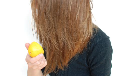 The heat of the sun opens up hair cuticles and the lemon juice lifts color, which allows the sun to bleach your strands. How To Dye Or Lighten Your Hair Simply With Lemon Juice?